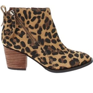 Aqua College womens Nancy leopard print ✅